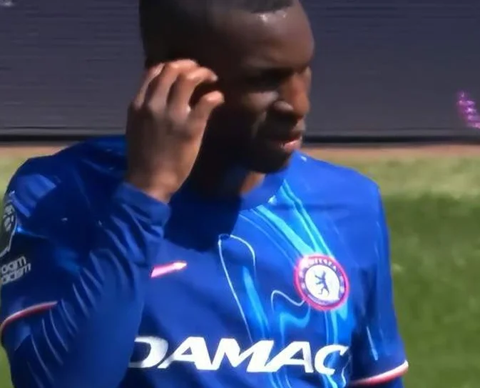 2-0！英超争五生变：纽卡主场6连胜+反超曼城进前三，切尔西难了相关图三