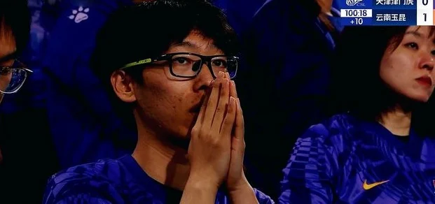 振臂高呼！教科书反击制胜！中超焦点战，于根伟遭倒戈：落寞离场相关图五