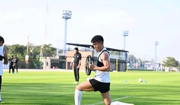 玉溪“港脚”徐宏杰：为进步来内地踢球 云南球迷的热情令我感动相关图六