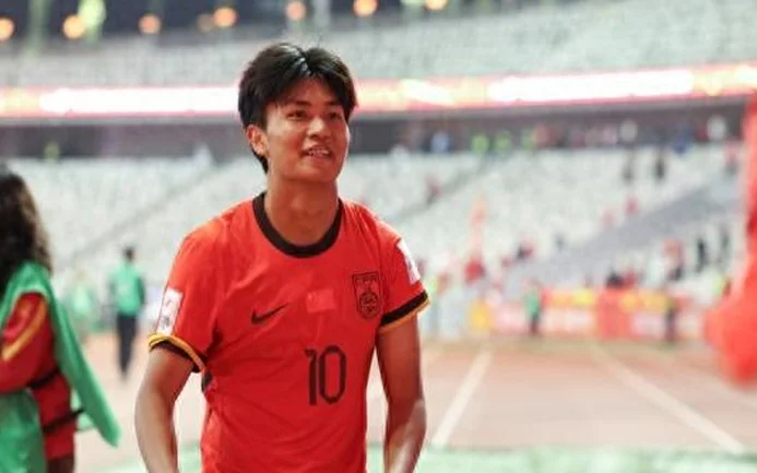 徐根宝为啥戴起金戒指？这是健康智能设备，查完身体指标后出征全运会！