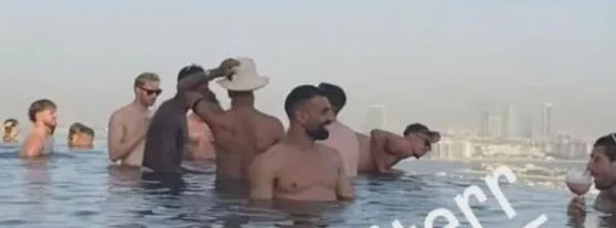 毕业前的团建旅行！利物浦提前开始度假模式