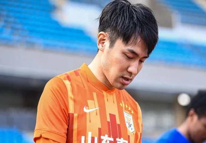 鲁媒：泰山对阵上海球队已7连败 吴兴涵大概率无缘客战海港