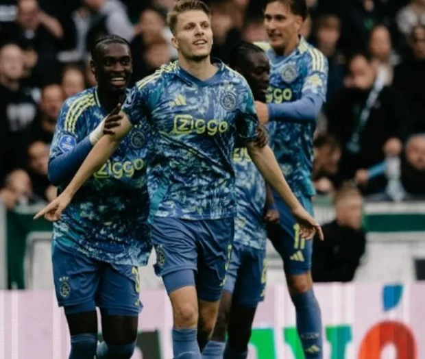 0-1！2-1！疯狂一夜，米兰决赛倒下，皇马造奇迹，阿贾克斯被绝杀相关图三