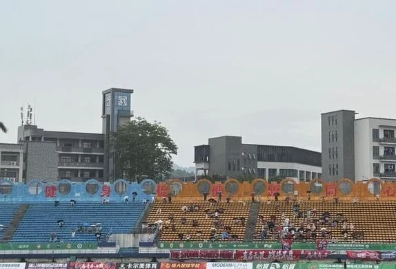 中乙战况：贵州下滑到第三，广西恒宸、无锡吴钩分别领跑南北区相关图三