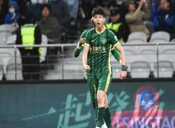 登陆欧洲？18岁小将领跑射手榜，引德甲球队关注，球迷：国足希望相关图七