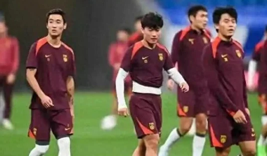 聚焦 | 国足上海集训不安排热身赛 将携两名停赛球员赴客场