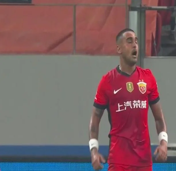 1-1！上海海港绝平泰山，什么是海港战术？球迷：乱拳打死老师傅相关图三