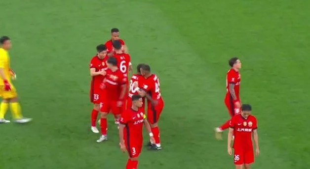 0-0！泰山队给机会不中用，外援配合好似“不认识”，浪费良机相关图二