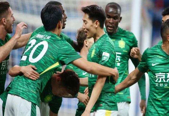 泰山1-1、国安1-1、蓉城1-1后，中超积分：申花2分领跑，海港掉队相关图三