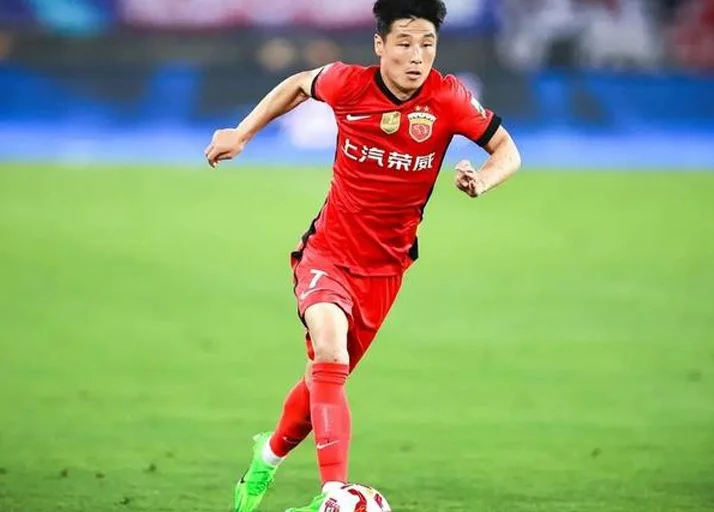 1-1！蓉城、国安、海港、泰山都平了！申花一骑绝尘相关图四