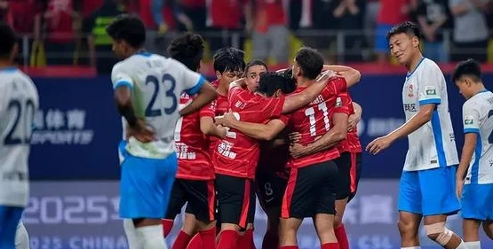 一场3：0大胜之后，上海申花又连迎3个大喜讯，中超争冠希望大增相关图三