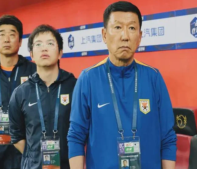 22点38分！1比1海港不到1小时，鲁媒记者点评5点，暗讽麦麦提江相关图四