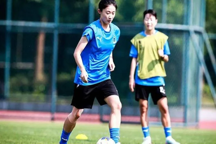 若顺利晋级，武汉女足亚冠决赛对手会是她们中的谁？相关图三