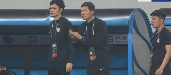 青岛西海岸赚大了！3名U21新援坐稳中超主力 全是冬窗免签相关图三