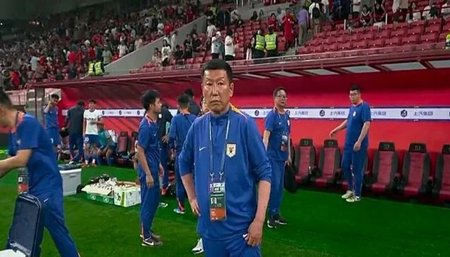 遍地“友军”！申花乐开花！球迷：应感谢青岛双“星”，山东三杰相关图四