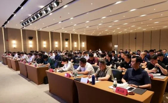 中足联预调研财务监管政策：拟由被授权银行提交每月俱乐部工资账单相关图二