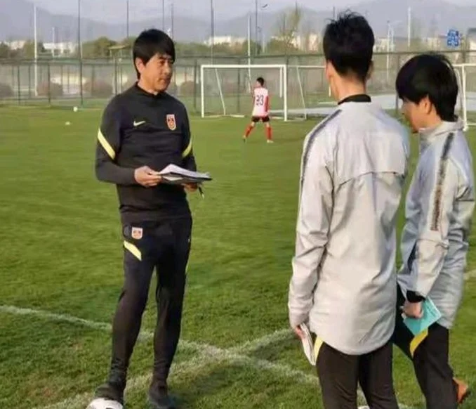浮嶋敏军团继续高强度热身赛 U16国少积极备战剑指亚洲荣耀相关图六