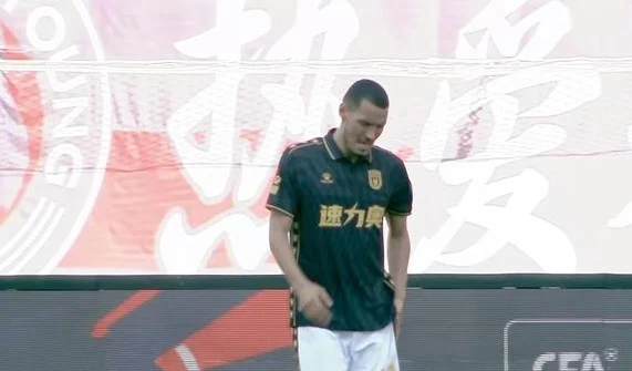 足协杯爆冷，陕西联合2-1逆转三镇，邓卓翔战略性放弃，闫雨2助攻