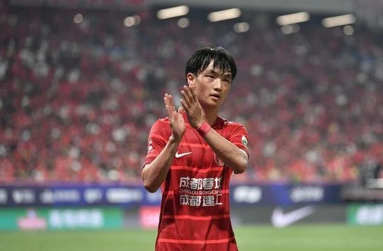 徐正源点名夸赞蓉城新援，直言他是球队一直想要的人，引发热议