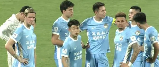 1-2！中甲第1遭河南队淘汰，得势不得分，河南场面被动，险遭翻盘相关图五