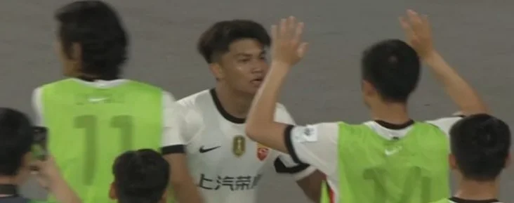 0-1到6-2！上海海港拒绝爆冷，逆袭晋级，19岁天才破门相关图四