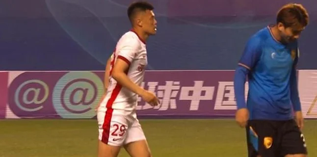 5-4！亚泰遭大连鲲城淘汰，朱世玉世界波，成也谭龙，败也谭龙相关图四