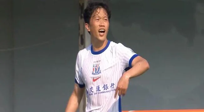 于汉超梅开二度，申花3-0轻松晋级，刘诚宇助攻 斯帅人情世故换人相关图四