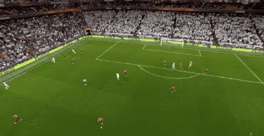 0-1！欧联杯冠军诞生 7亿豪门赛季惨遭四杀 8.3亿战舰创71年纪录相关图三