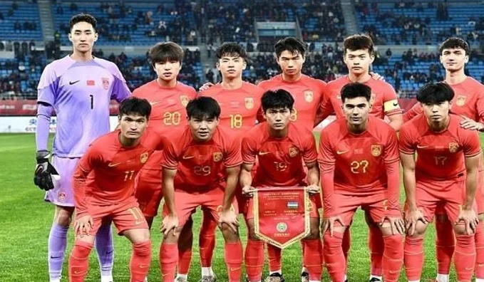 U22国足公布26人名单：向余望领衔！17岁红星跳级入选 蒯纪闻无缘