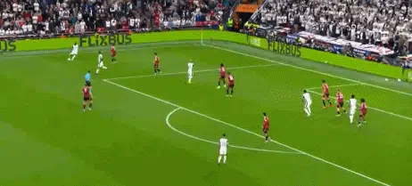 热刺1-0曼联，终结17年冠军荒！阿根廷铁卫全场最佳，1镜头很感人相关图三
