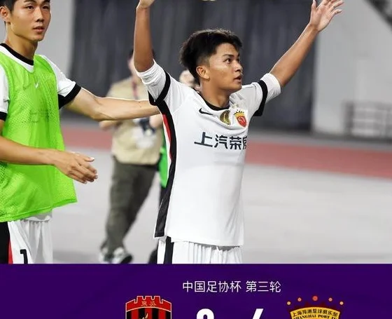 一场6：2验出天才小将真功夫，伊万又有新发现，国足喜获超级前腰