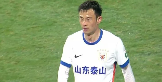 合同年底到期，老崔爱将失宠难续约 泰山刮不起青春风暴，U35争冠相关图三