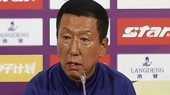 足协杯泰山队与红狮队之战：泰山队的老将之殇与青春之盼