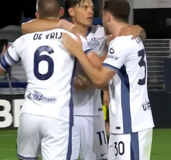 2-0！2-0！意甲2强一夜全胜：那不勒斯夺冠，国米差1分无缘冠军相关图四
