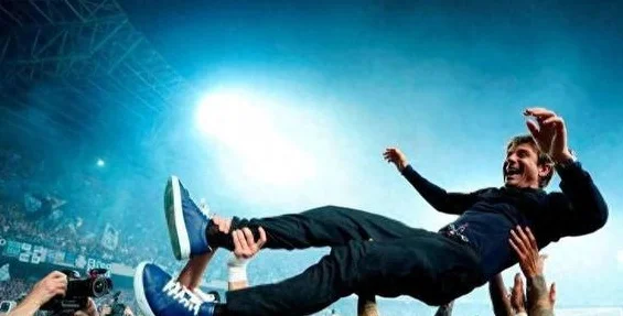 孔蒂书写历史：首位率领三支不同球队问鼎意甲的主帅