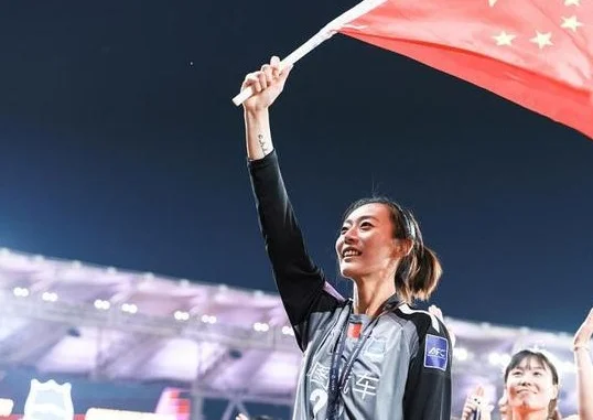 话题｜武汉江大女足登顶亚冠 收获的不止是130万美元重奖相关图四