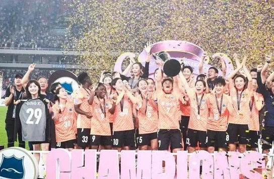 你倒下时，我必顶上！门将丁旋陈晨接力托举武汉女足亚冠登顶