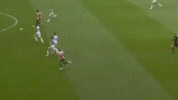 一场2-1！让桑德兰升回英超：谢菲联遭绝杀无缘升级，痛失2.2亿镑相关图二