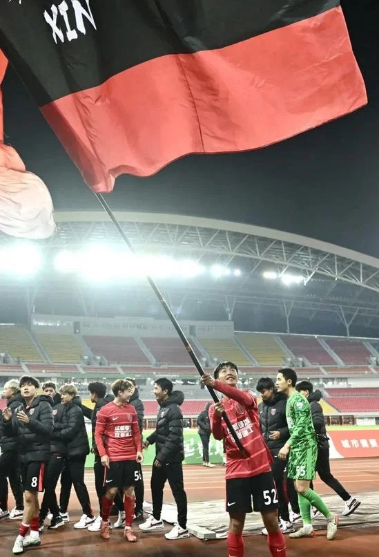 成都蓉城B队半程小结：排名中乙南区第三位，成绩超过其他三支中超B队相关图三
