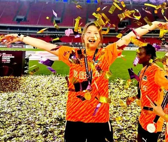 武汉女足登上亚洲之巅！有位姑娘来自孝昌相关图四