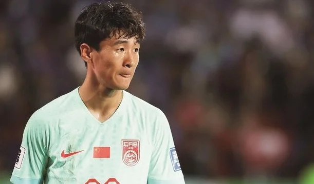 韦世豪当年离开鲁能，专业人士称符合规定，双方就是利益之争相关图三