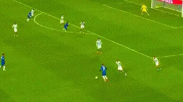1-4后！安东尼无缘欧战首冠，26场造14球难留贝蒂斯，夏窗回曼联相关图二