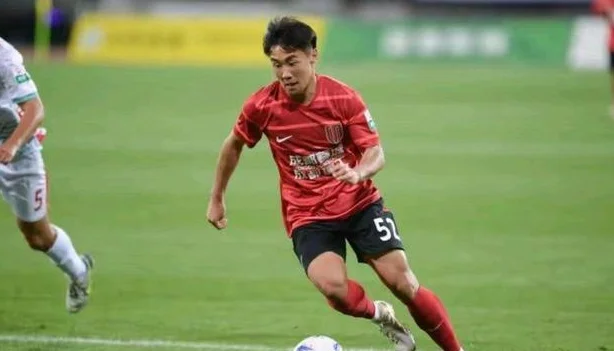 呼和浩特U16国际足球锦标赛国少队2比1击败沙特相关图四