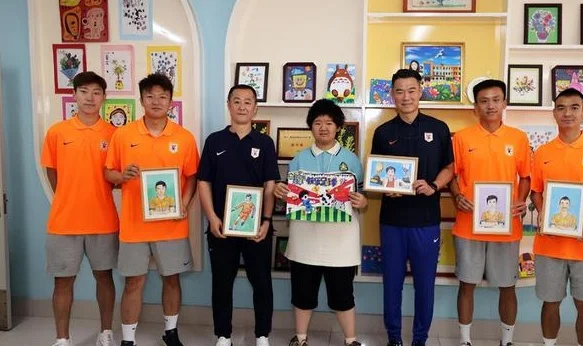 15点38分！山东泰山正式官宣，宿茂臻参与，公益活动传递正能量相关图二