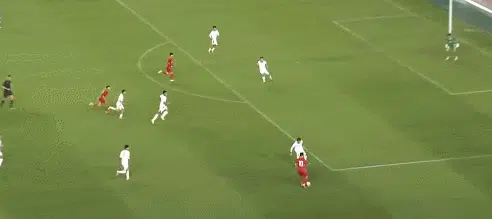 2-0到2-2！中国U16葬送好局，被越南逼平，万项立功，张君豪染红相关图二