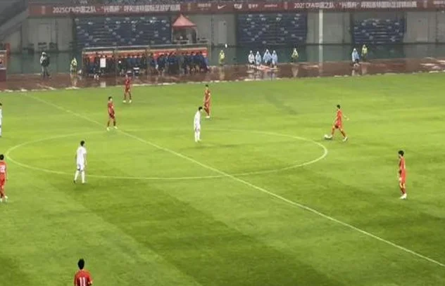 U-16国少赢得全场敬意！呼和浩特国际足球锦标赛灼沸雨夜北疆相关图三