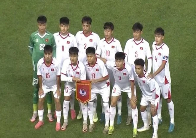 随着中国国少2-2战平越南，澳大利亚2-1沙特，四国赛最新排行出炉相关图三