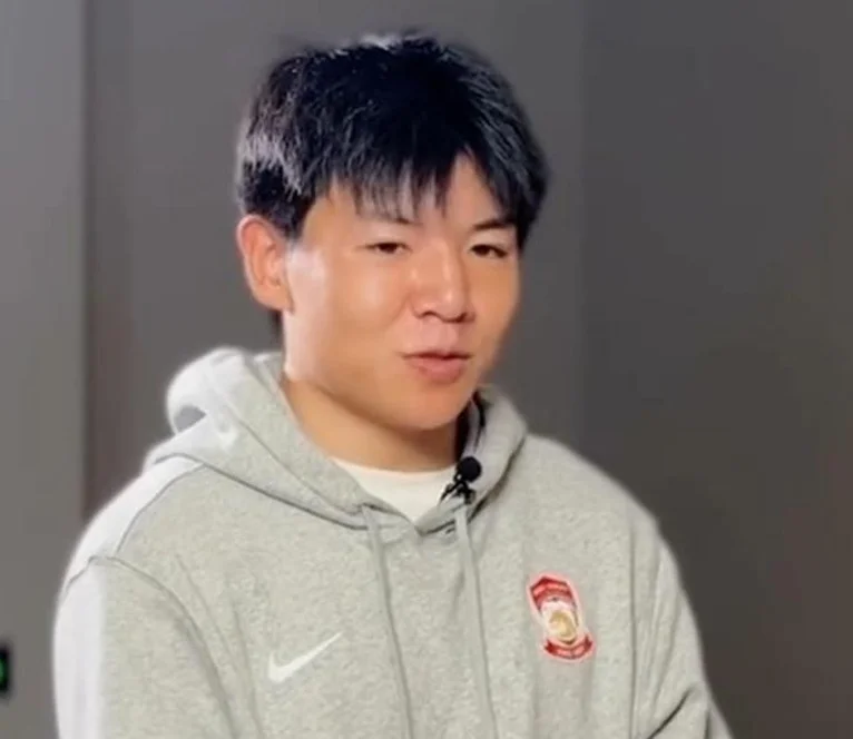 徐彬：想在中超站稳脚跟；绰号“卡塞米彬”是广州球迷起的