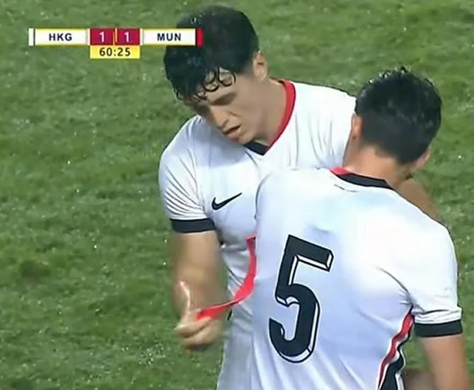 3-1！曼联逆转中国香港，17岁小将替补梅开二度，霍伊伦主力难保相关图三