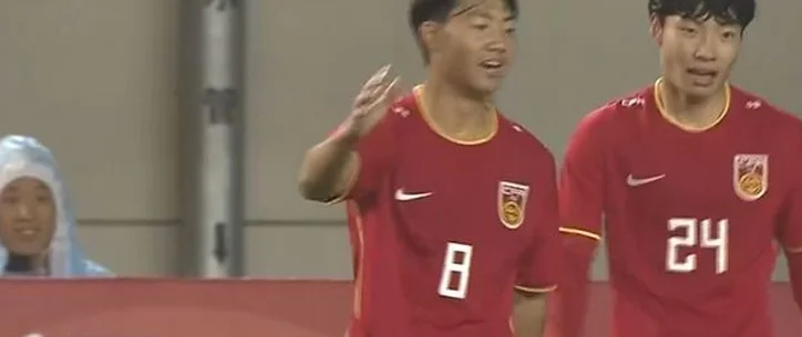 2-0到2-2！中国U16葬送好局，被越南逼平，万项立功，张君豪染红